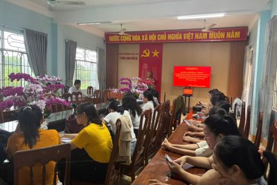 Nằm trong chuỗi các hoạt động công tác Đảng trọng tâm năm 2026, ngày 03/7/2026, Chi bộ Trường THCS Phổ An (thuộc Đảng bộ phường Trà Câu) đã tổ chức thành công buổi sinh hoạt chuyên đề Quý II/2026: “Học tập và làm theo tư tưởng, đạo đức, phong cách Hồ Chí Minh về đổi mới sáng tạo; giải pháp để xây dựng đội ngũ cán bộ dám đổi mới, sáng tạo, dám đột phá trong thực hiện nhiệm vụ tại cơ quan, đơn vị, địa phương”. Buổi sinh hoạt chuyên đề Quý II/2026 đã khép lại với sự đồng thuận và quyết tâm cao của 100% Đảng viên trong Chi bộ. Nghị quyết chuyên đề được thông qua chính là kim chỉ nam để tập thể sư phạm Trường THCS Phổ An tiếp tục nỗ lực, phấn đấu hoàn thành xuất sắc các nhiệm vụ chính trị được giao, xứng đáng với niềm tin yêu của Đảng bộ và nhân dân phường Trà Câu.